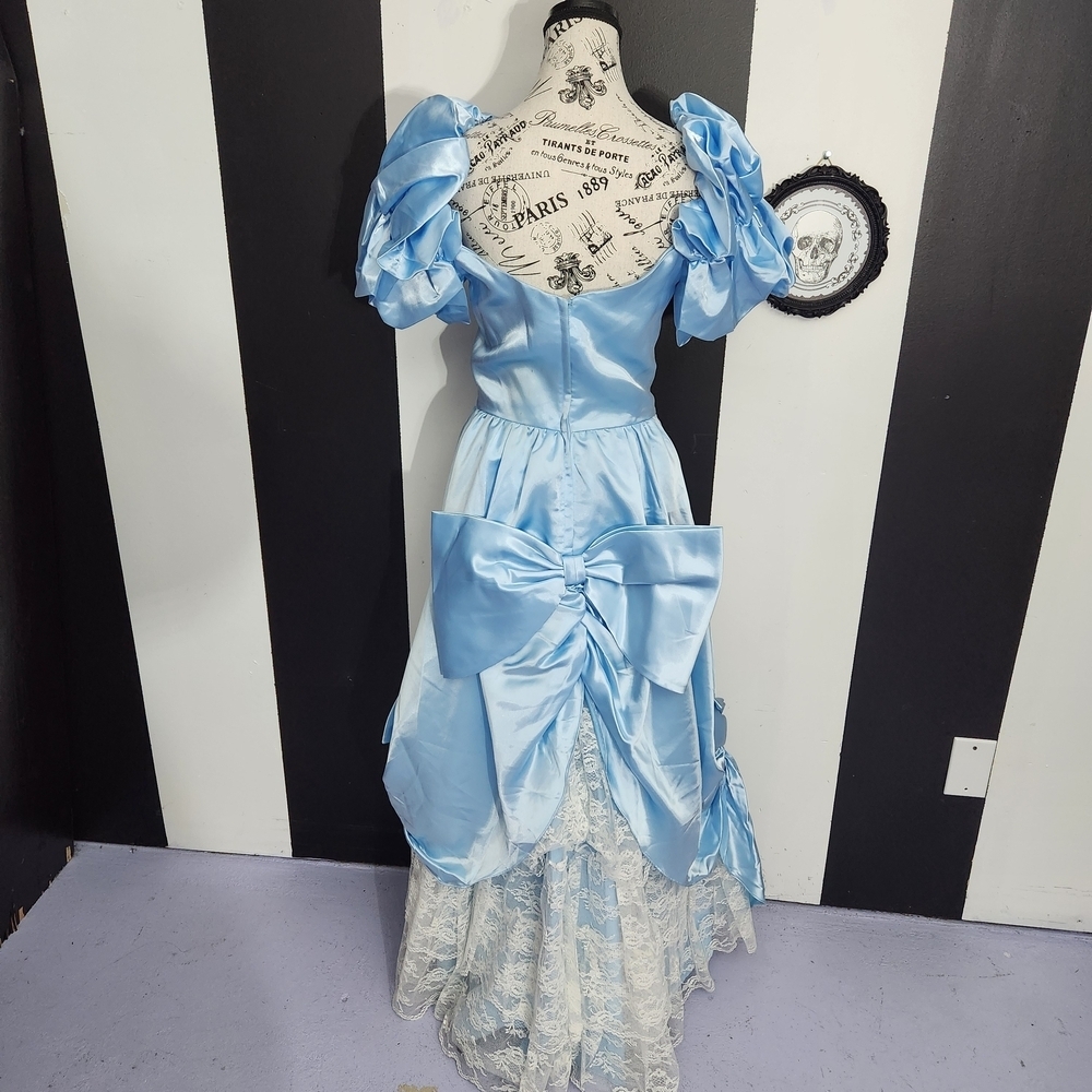 Elegant Blue Satin Maxi Dress - Picture 7 of 7